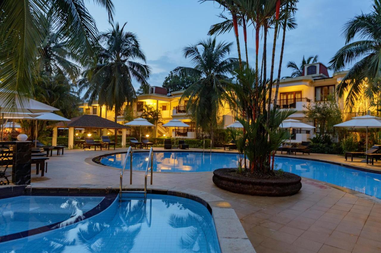 Sonesta Inns Beach Resort - Candolim Beach Exterior photo